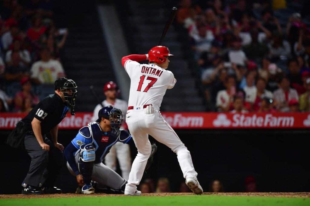 Houston Astros City Connect Uniform Sales Numbers Out of This World –  SportsLogos.Net News