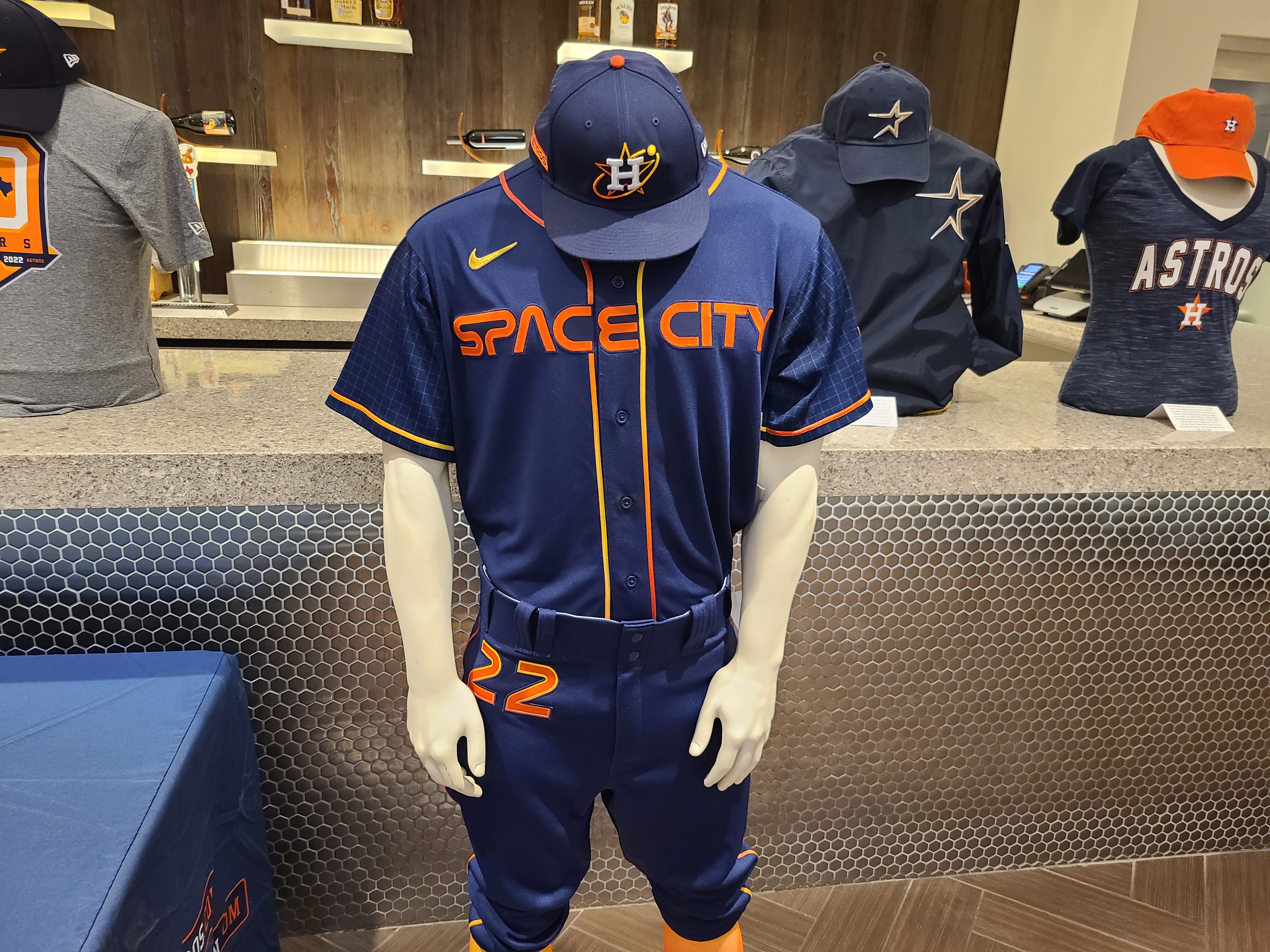 Houston Astros Blast Off with New 2022 Space City Connect Uniform –  SportsLogos.Net News
